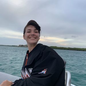 Meet your Posher, Elizabeth